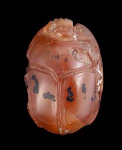 Scarab Human/Semi-Divine/Divine Image
Photographer:Clara Amit