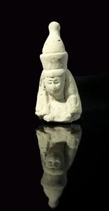 Amulet Human/Semi-Divine/Divine Images
Photographer:Clara Amit