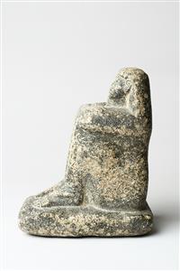 Statuette Inscribed
Photographer:Meidad Suchowolski