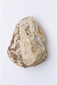 Handaxe  
 Photographer:Meidad Suchowolski