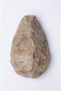 Handaxe  
 Photographer:Meidad Suchowolski