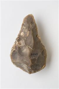 Handaxe  
 Photographer:Meidad Suchowolski
