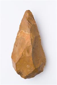Almond-Shaped Hand Axe  
 Photographer:Meidad Suchowolski