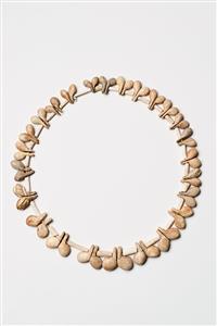 Necklace
Photographer:Meidad Suchowolski