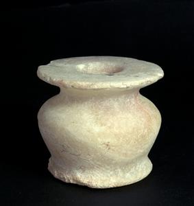 Kohl Pot  
 Photographer:Clara Amit