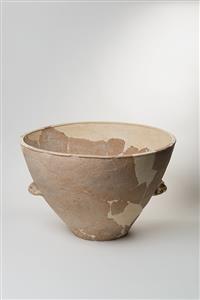 Krater Ledge Handled
Photographer:Meidad Suchowolski