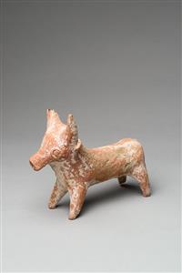 Figurine Base Ring Ware 
 Photographer:Meidad Suchowolski
