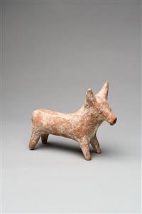 Figurine Base Ring Ware
Photographer:Meidad Suchowolski