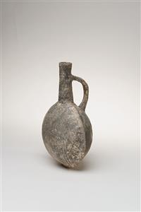 Pilgrim Flask Base Ring II 
 Photographer:Meidad Suchowolski