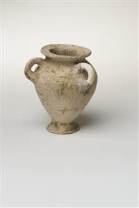 Small Jar Mycenean 
 Photographer:Meidad Suchowolski