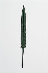 Dagger  
 Photographer:Meidad Suchowolski