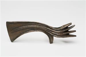 Pronged Axe Incised
Photographer:Meidad Suchowolski