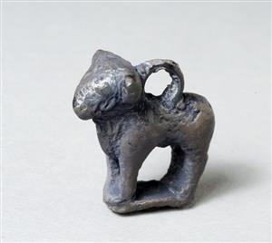 Amulet Zoomorphic 
 Photographer:Clara Amit