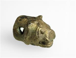 Finial Zoomorphic 
 Photographer:Clara Amit