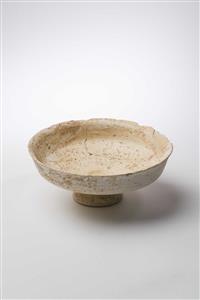 Carinated Bowl (once) Eggshell 
 Photographer:Meidad Suchowolski
