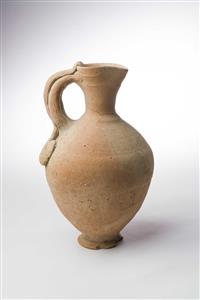 Jug Double Handled 
 Photographer:Meidad Suchowolski