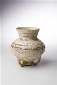 Jericho Vase With Three Loop-Handle-Shaped Feet
Photographer:Meidad Suchowolski