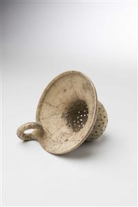 Strainer  
 Photographer:Meidad Suchowolski