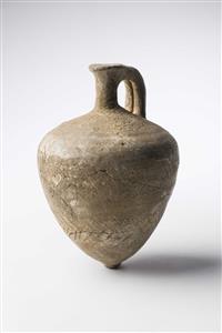 Piriform Juglet Tell el-Yahudiyah 
 Photographer:Meidad Suchowolski