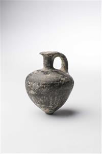 Piriform Juglet  
 Photographer:Meidad Suchowolski