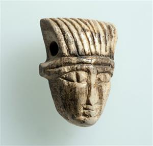 Amulet Human/Semi-Divine/Divine Image
Photographer:Clara Amit