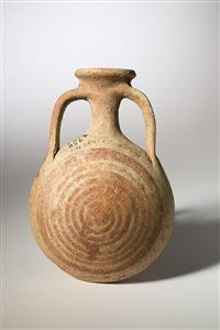 Pilgrim Flask Painted 
 Photographer:Meidad Suchowolski
