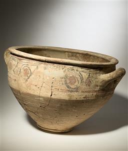 Krater Philistine Bichrome 
 Photographer:Meidad Suchowolski