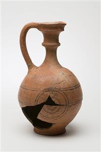 Jug Cypro-Phoenician 
 Photographer:Meidad Suchowolski
