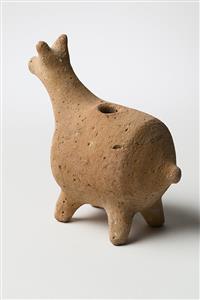 Zoomorphic Vessel  
 Photographer:Meidad Suchowolski