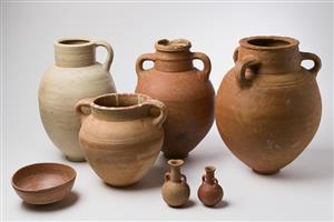 Amphoriskos (all periods) Slipped Red 
 Photographer:Meidad Suchowolski
