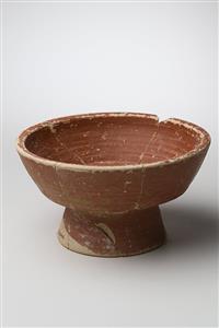 Bowl Footed
Photographer:Meidad Suchowolski