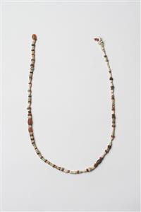 Necklace  
 Photographer:Meidad Suchowolski