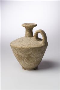 Jug  
 Photographer:Meidad Suchowolski
