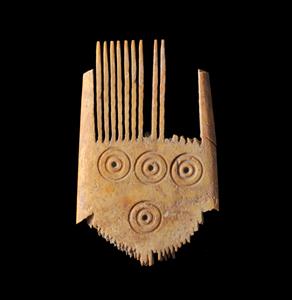 Fragment Comb Engraved
Photographer:Yolovitch Yael