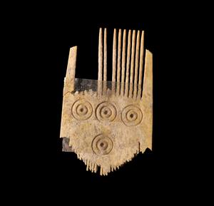 Fragment Comb Engraved
Photographer:Yolovitch Yael