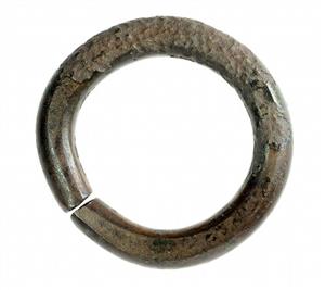 Bracelet
Photographer:Clara Amit