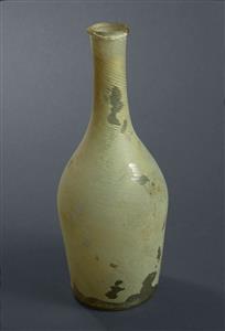 Bottle  
 Photographer:Clara Amit