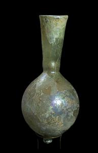 Bottle Globular 
 Photographer:Clara Amit