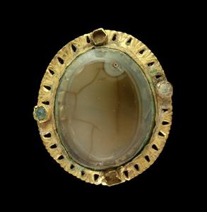 Brooch
Photographer:Clara Amit