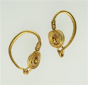 Pair of Earrings
Photographer:Clara Amit