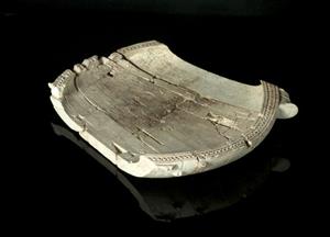 Small Bowl Engraved
Photographer:Clara Amit