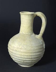 Juglet  
 Photographer:Clara Amit