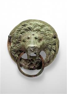 Handle Door Zoomorphic  
 Photographer:Clara Amit