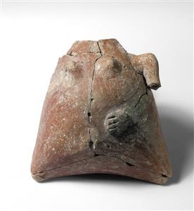 Body Anthropomorphic Vessel   
 Photographer:Clara Amit