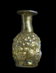 Bottle Anthropoid 
 Photographer:Clara Amit