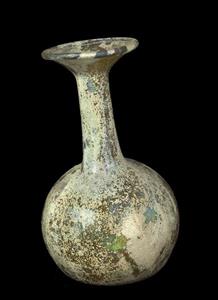 Bottle Globular 
 Photographer:Clara Amit