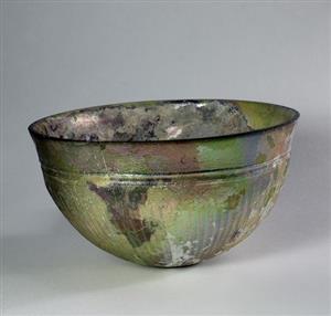 Bowl  
 Photographer:Clara Amit