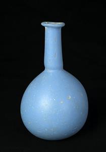 Bottle Globular 
 Photographer:Clara Amit
