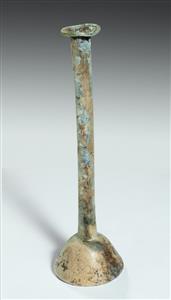 Bottle Candlestick Shaped 
 Photographer:Clara Amit