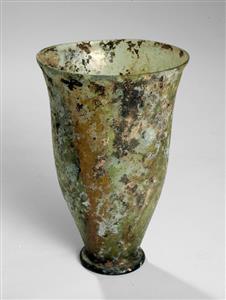 Goblet  
 Photographer:Clara Amit